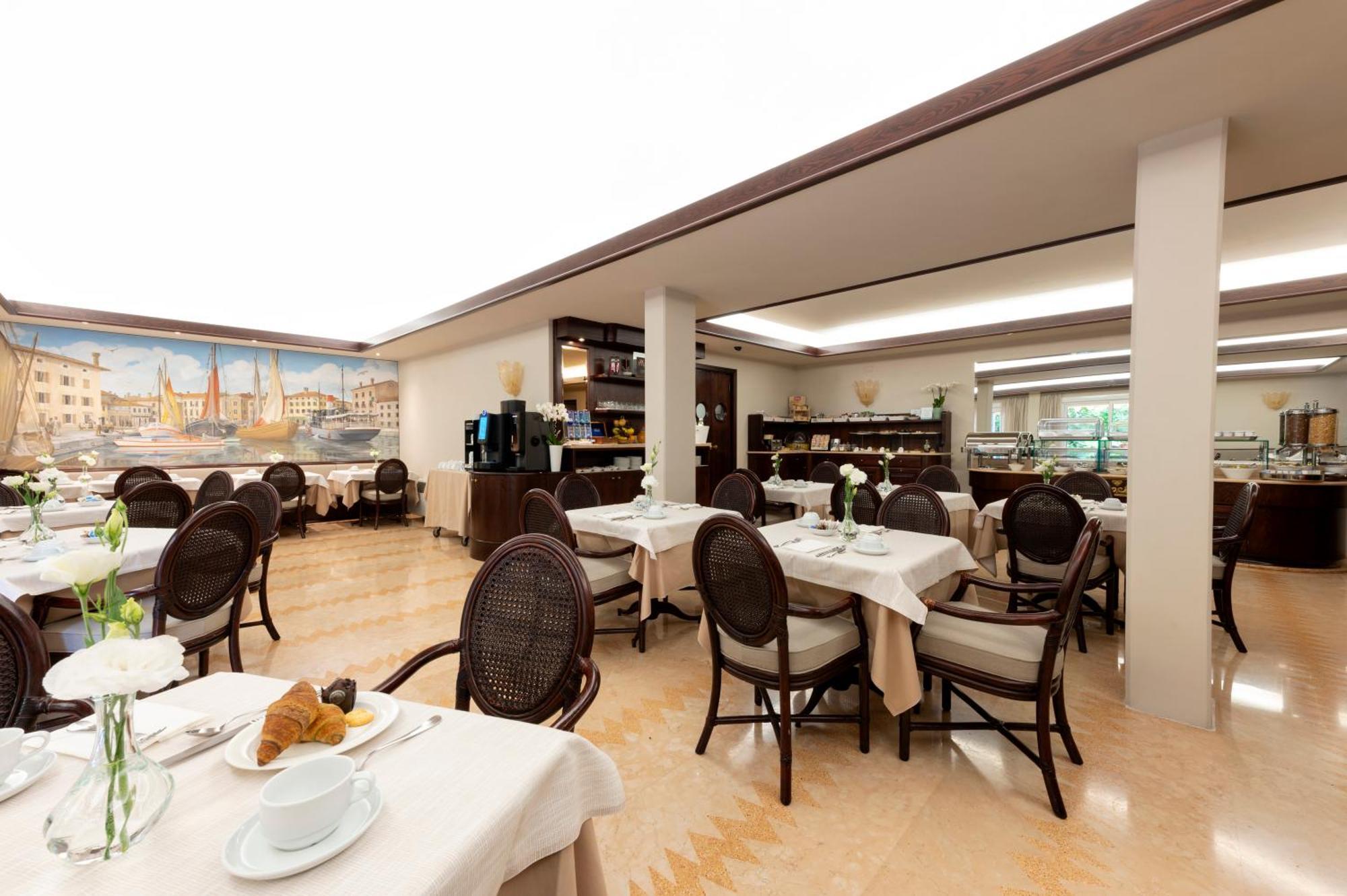 Hotel Hannover Grado Exterior photo