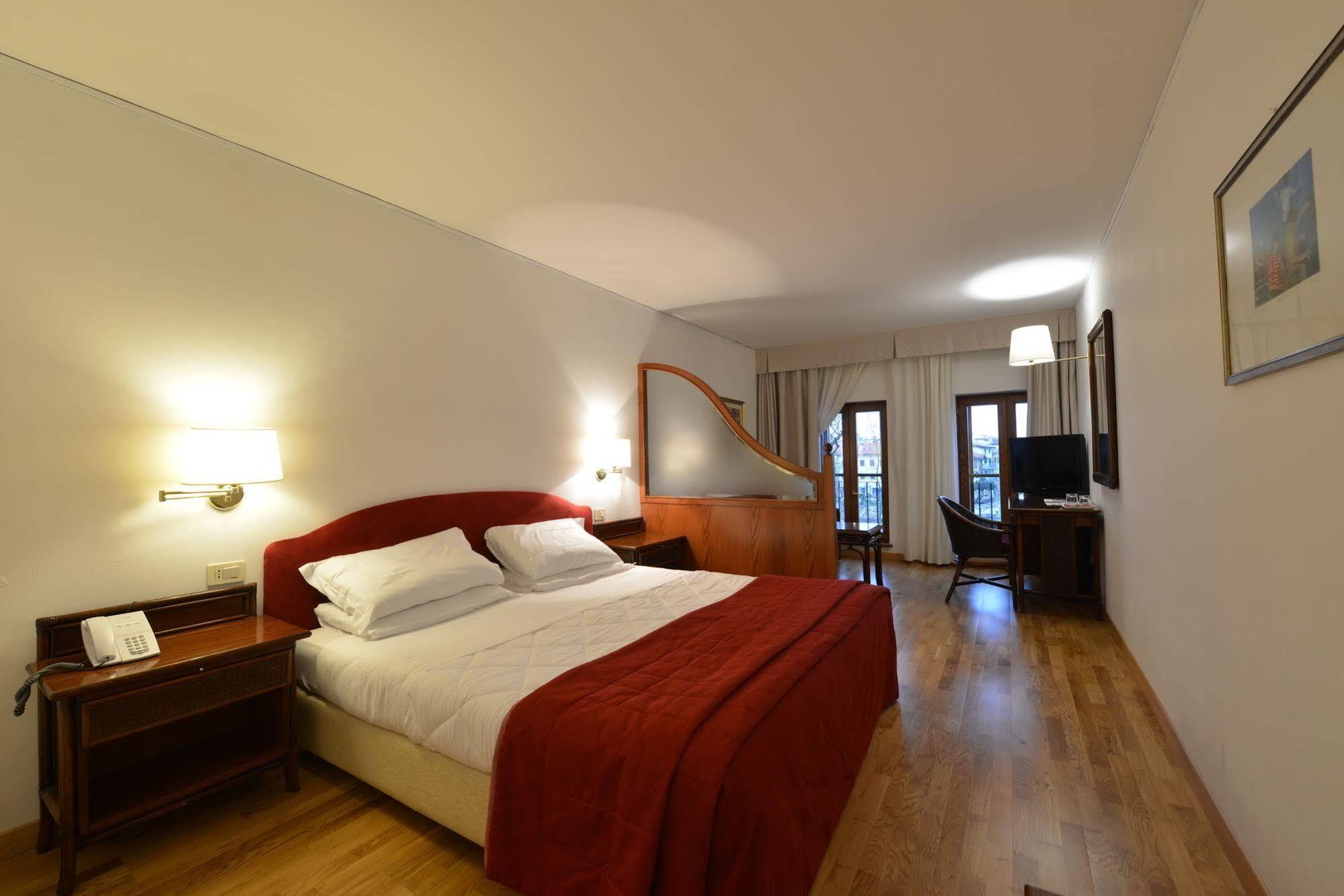 Hotel Hannover Grado Exterior photo